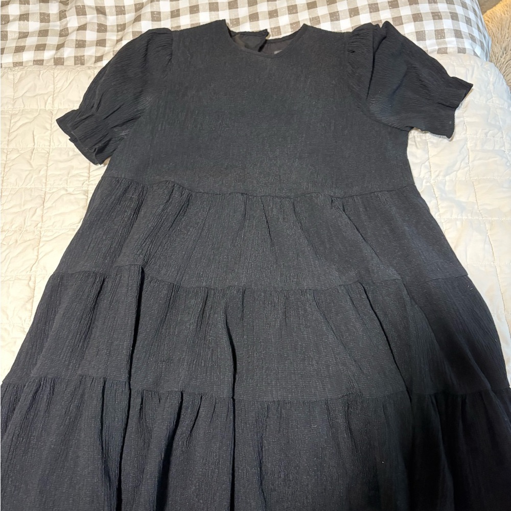 Lulu's Classic Black Dress